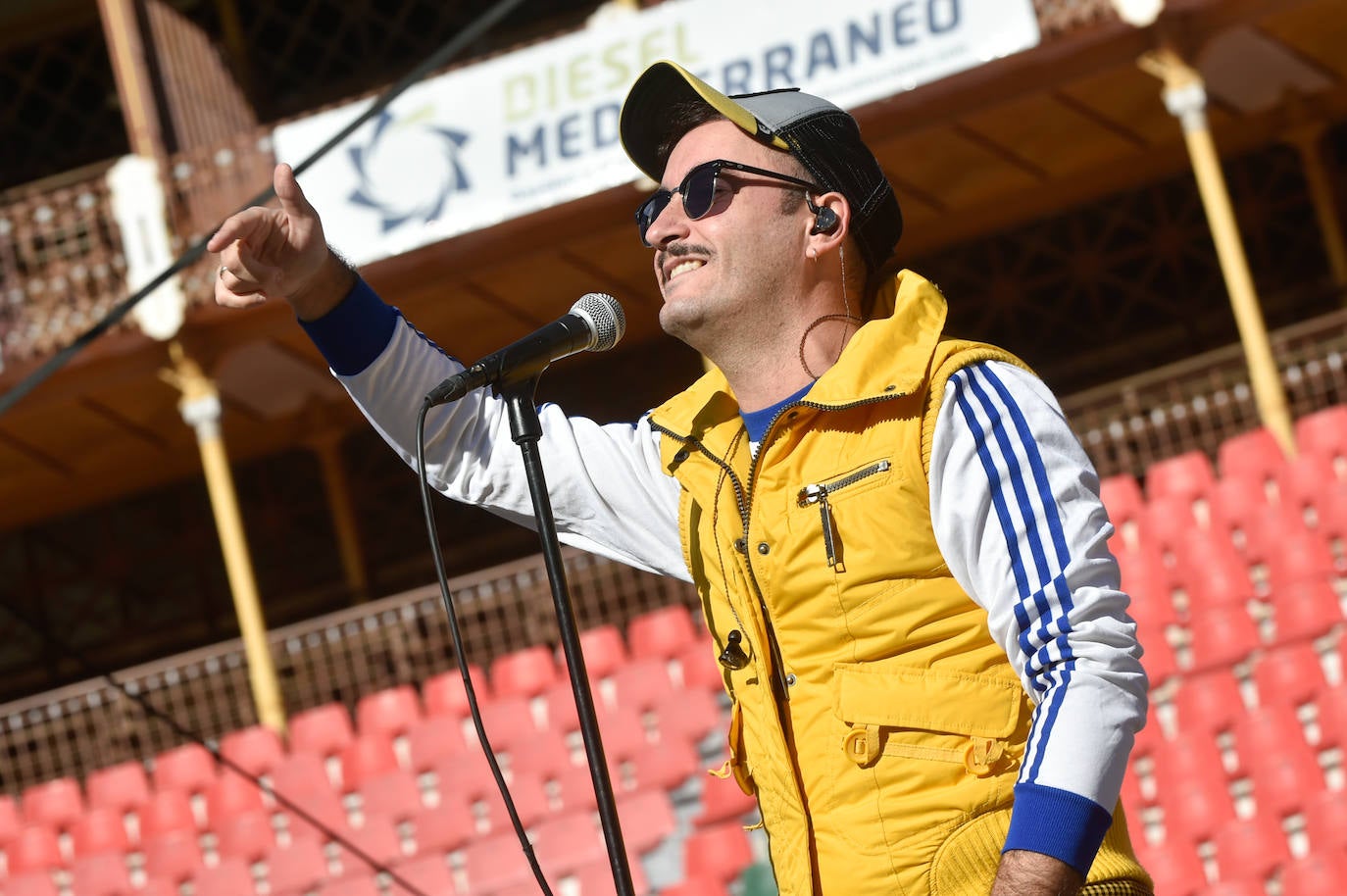 Fotos: Varry Brava y Don Fluor reciben con música el 2021