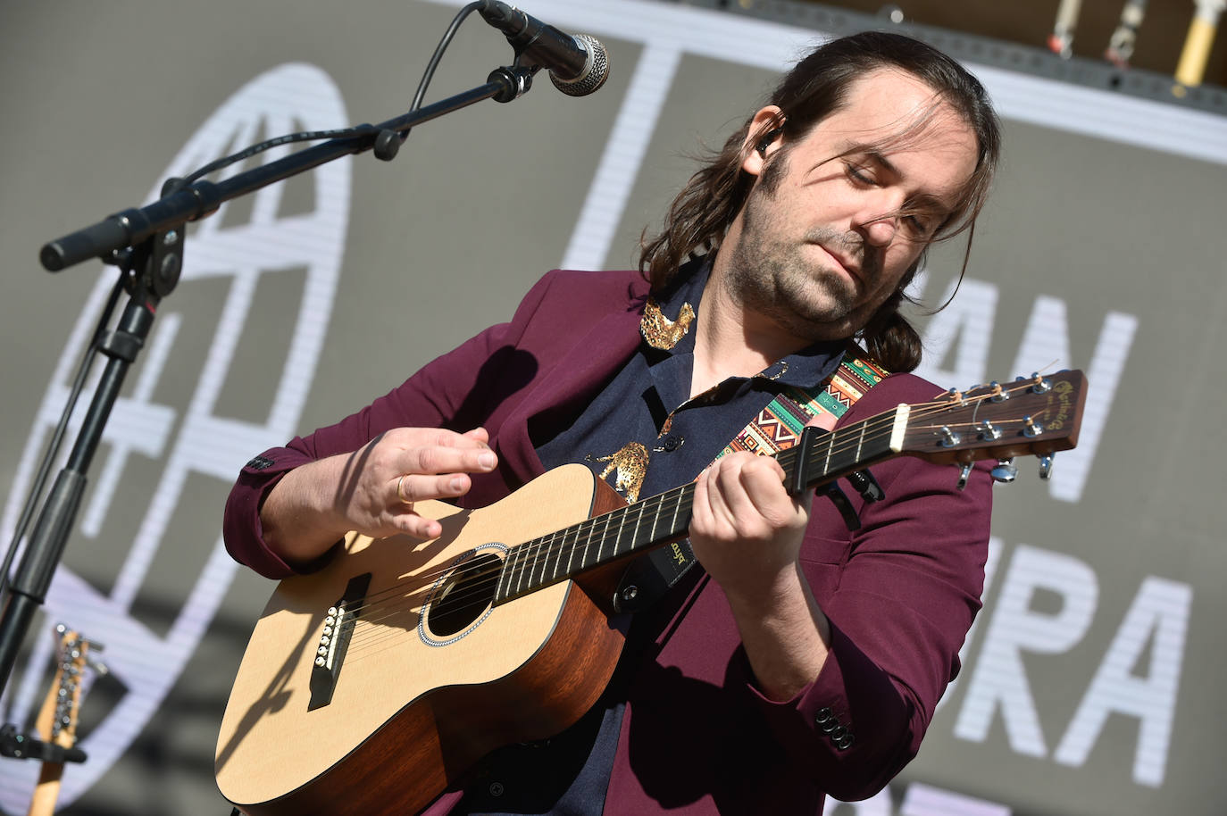 Fotos: Varry Brava y Don Fluor reciben con música el 2021