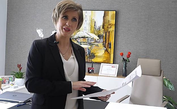 La alcaldesa de Molina, Esther Clavero. 