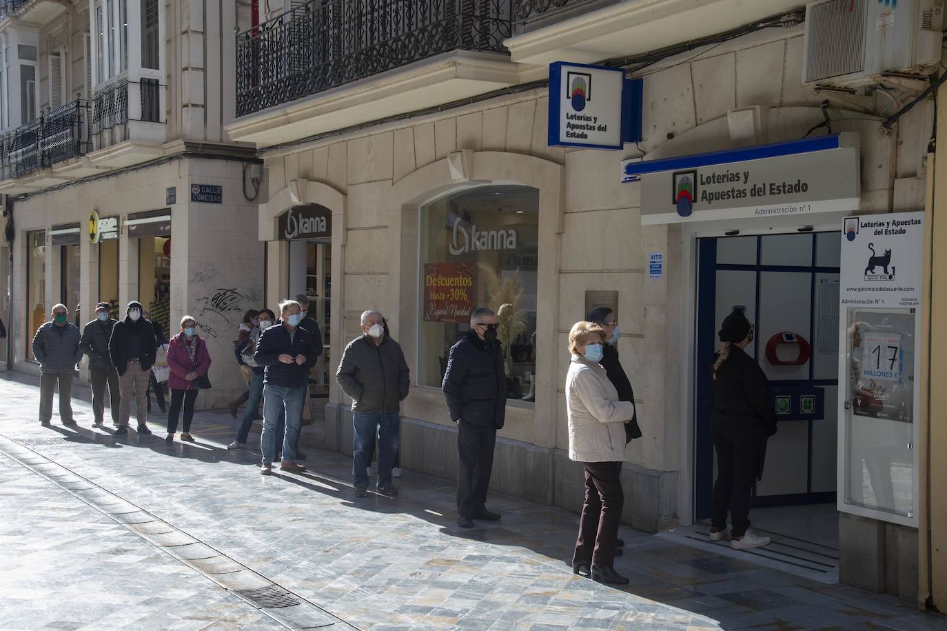 Fotos: Largas colas en Cartagena por el sorteo del Niño