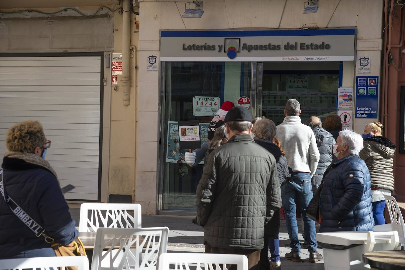 Fotos: Largas colas en Cartagena por el sorteo del Niño