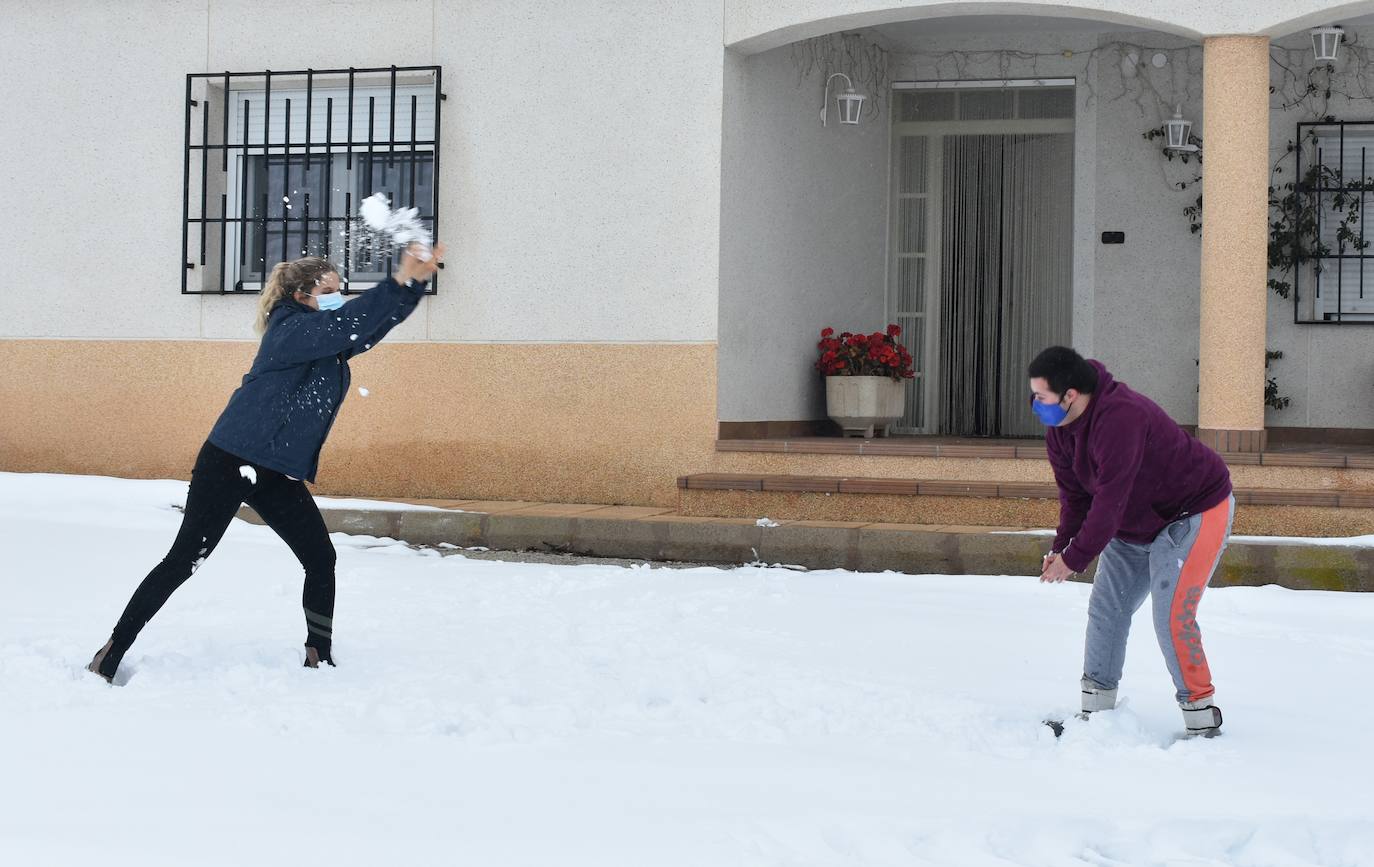 Fotos: La nieve pinta de blanco el Noroeste de la Región de Murcia