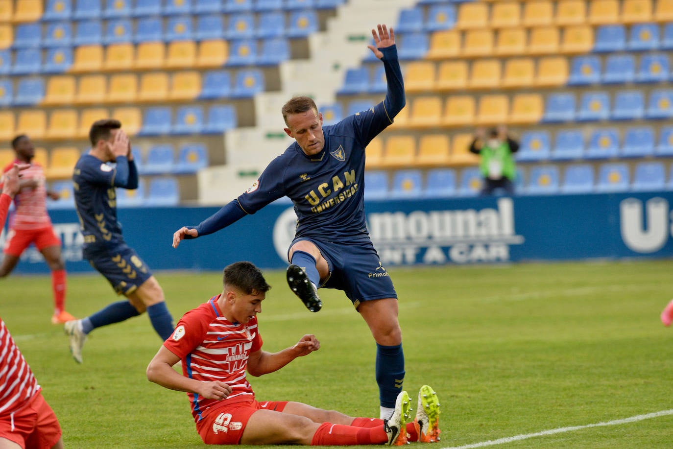 Fotos: La victoria del UCAM sobre el Recreativo Granada, en imágenes