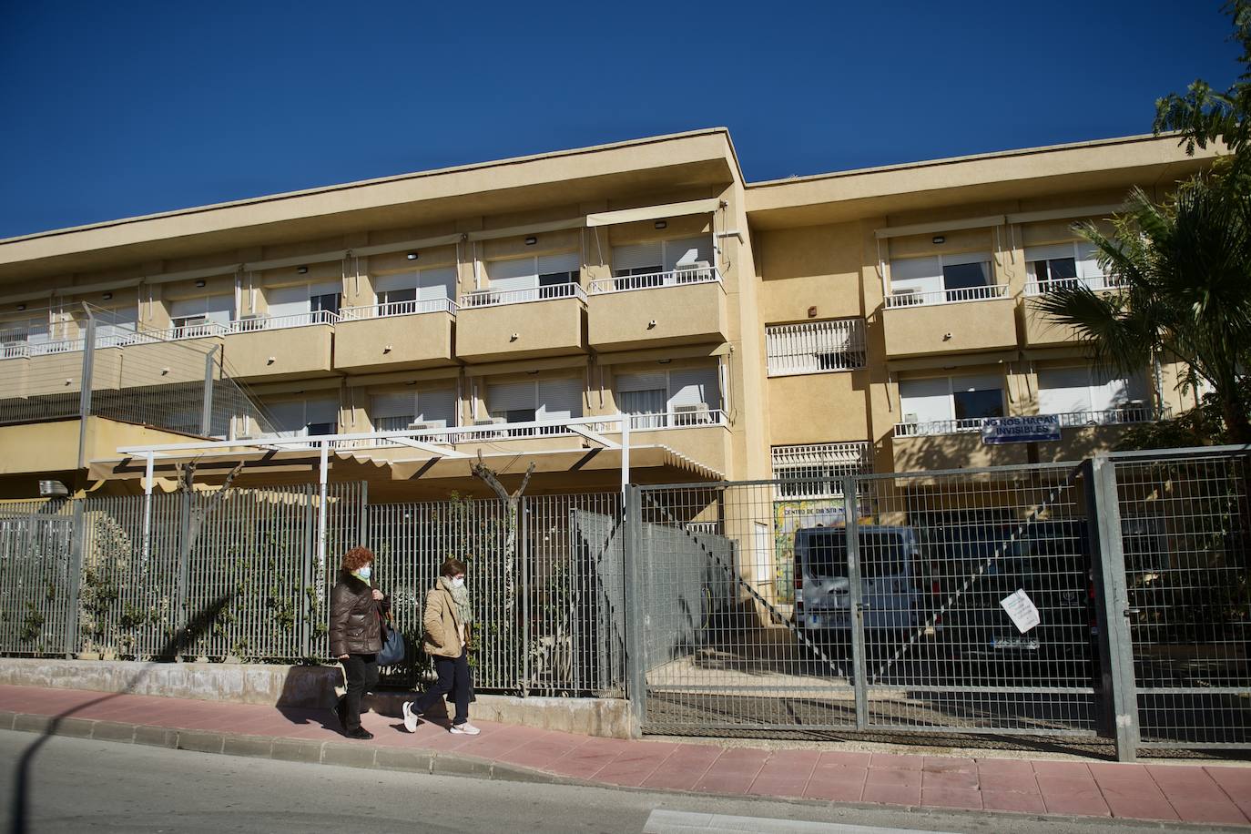 Fotos: Un brote activo de Covid-19 en la residencia Carlos Soriano de Molina de Segura