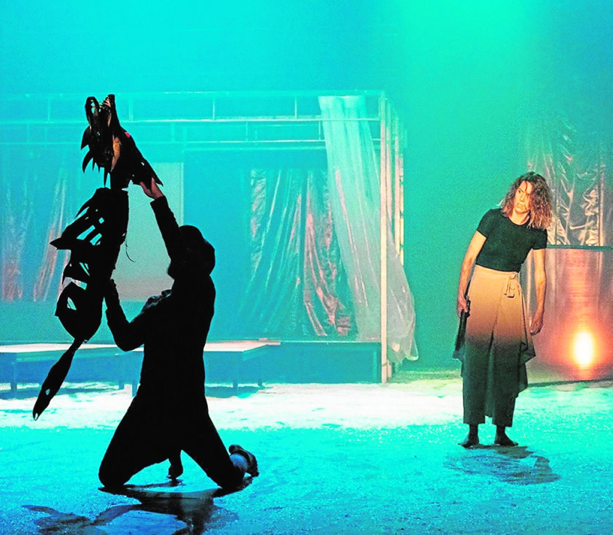 A punto del estreno. Imagen de un ensayo de 'Extinción'. 