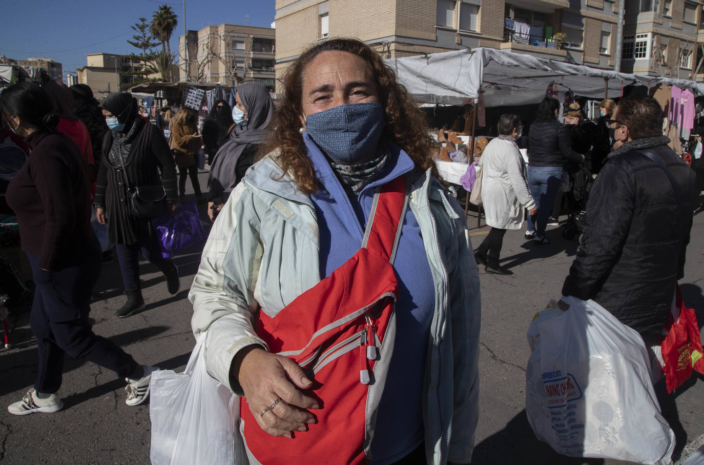 Fotos: El mercado del Cenit se llena de clientes