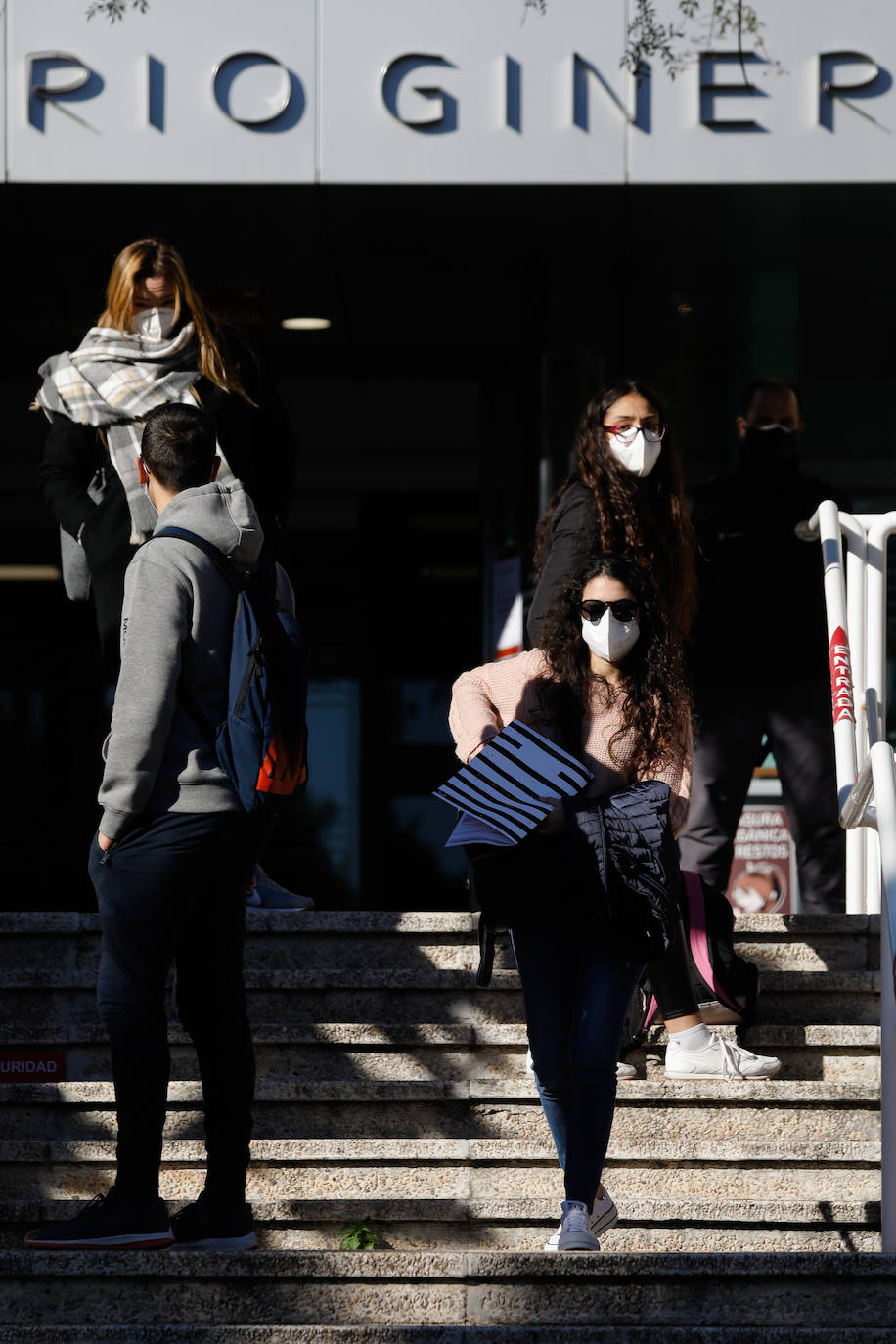 Fotos: Los estudiantes insisten en reclamar exámenes &#039;online&#039;