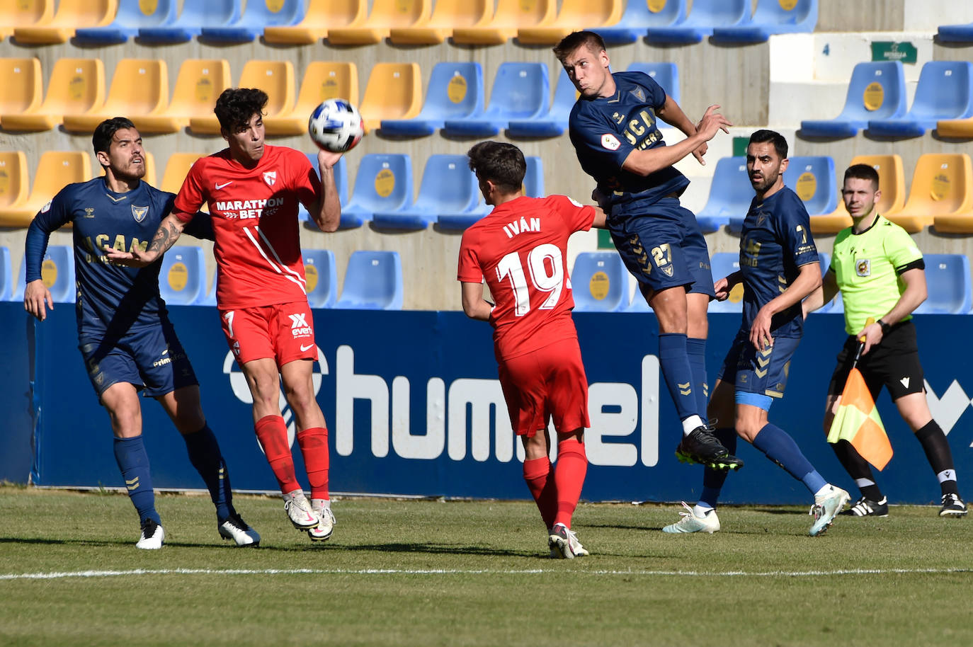 Fotos: El UCAM CF- Sevilla Atlético, en imágenes