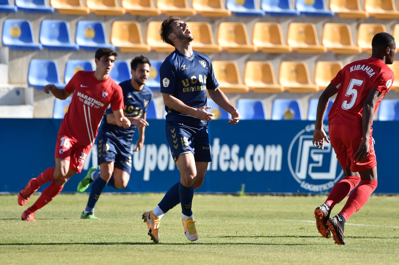 Fotos: El UCAM CF- Sevilla Atlético, en imágenes