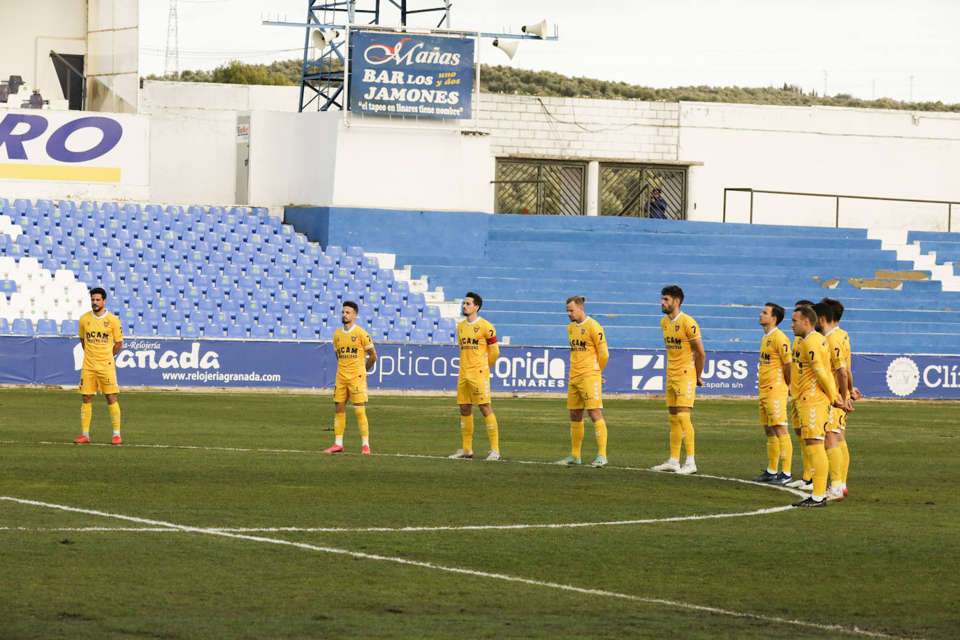 Fotos: El Linares 1-0 UCAM, en imágenes