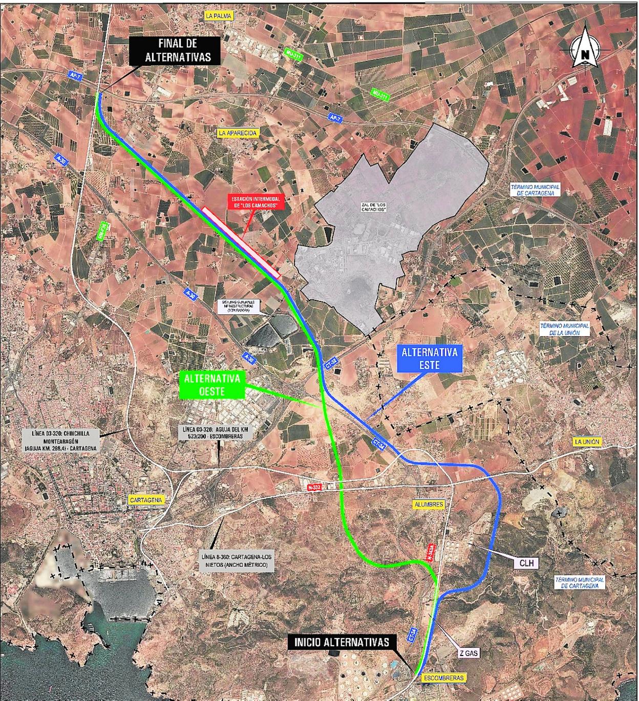 Mapa de Cartagena, con las dos opciones de trazado ferroviario planteadas para la variante de mercancías. 