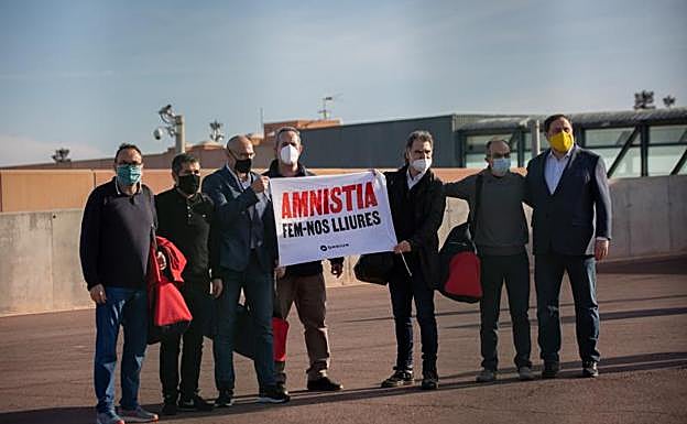 Los presos del 'procés' salen de la cárcel pendientes de la Fiscalía