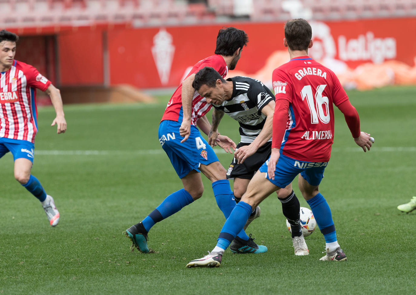 Fotos: Las imágenes del Sporting - FC Cartagena
