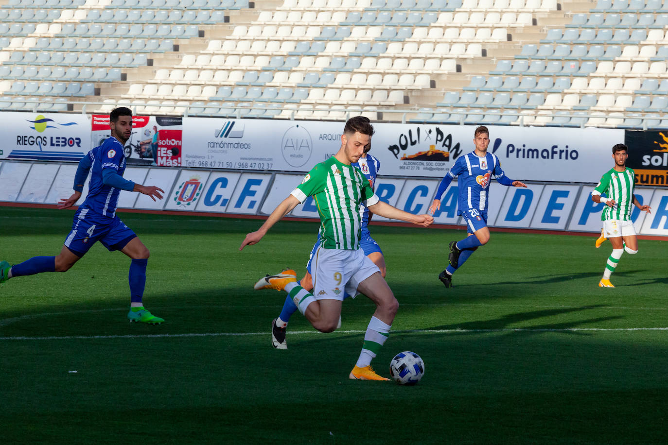 Fotos: El Lorca Deportiva cae ante el Betis