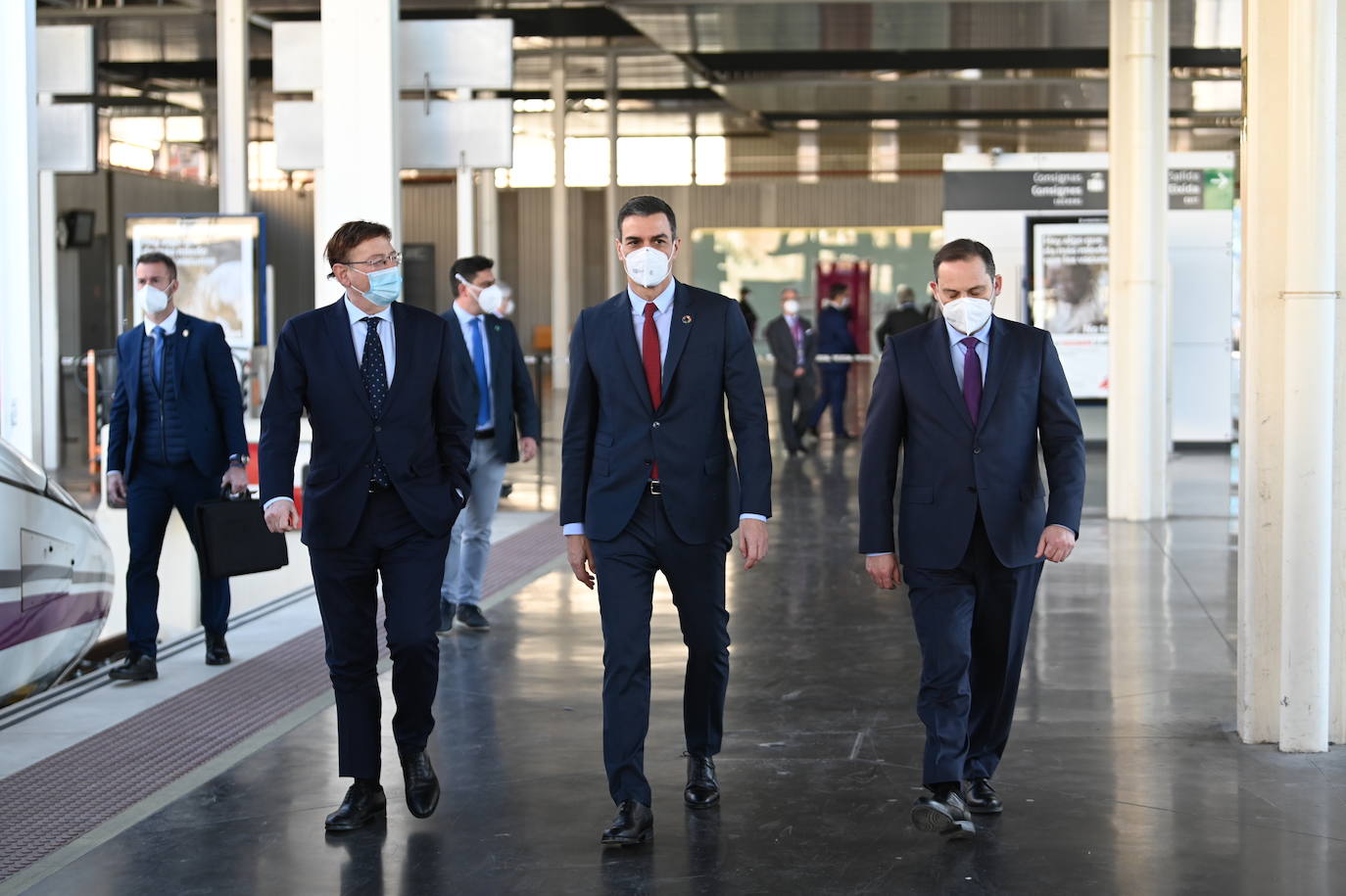 Fotos: Inauguración de la línea de AVE Orihuela-Madrid que contó con la presencia de Pedro Sánchez