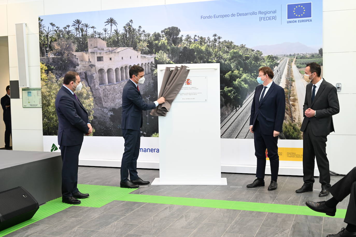 Fotos: Inauguración de la línea de AVE Orihuela-Madrid que contó con la presencia de Pedro Sánchez