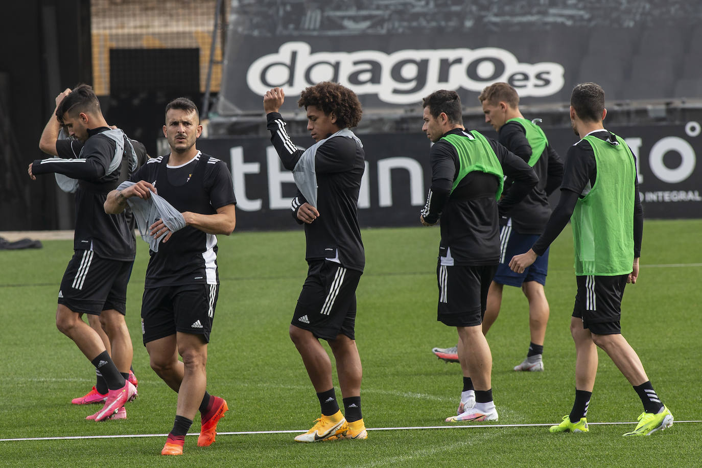 Fotos: Azeez entrena con el Efesé