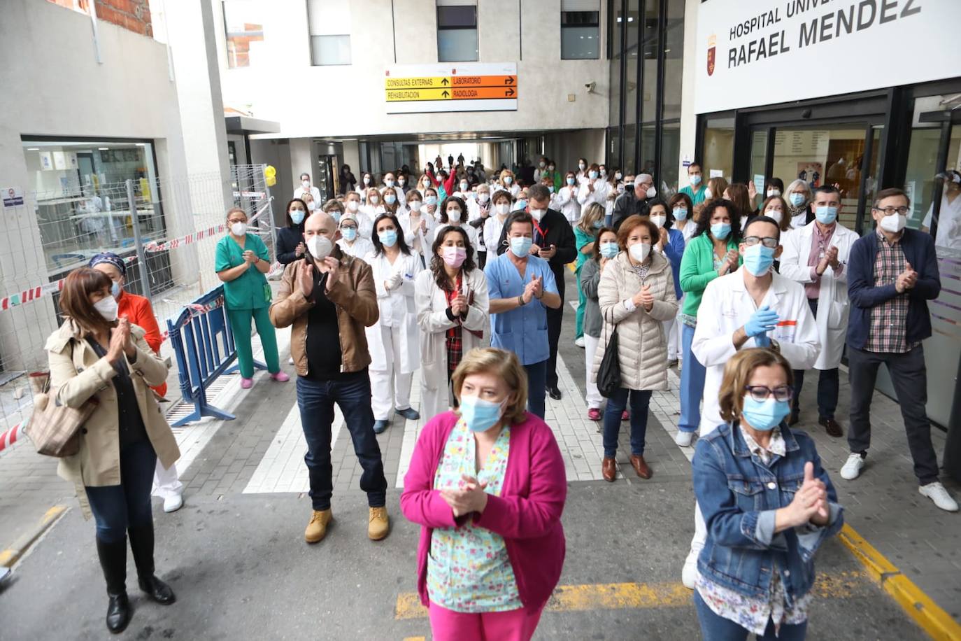 Fotos: Quinto días de protestas en el hospital de Lorca por los retrasos en las vacunas