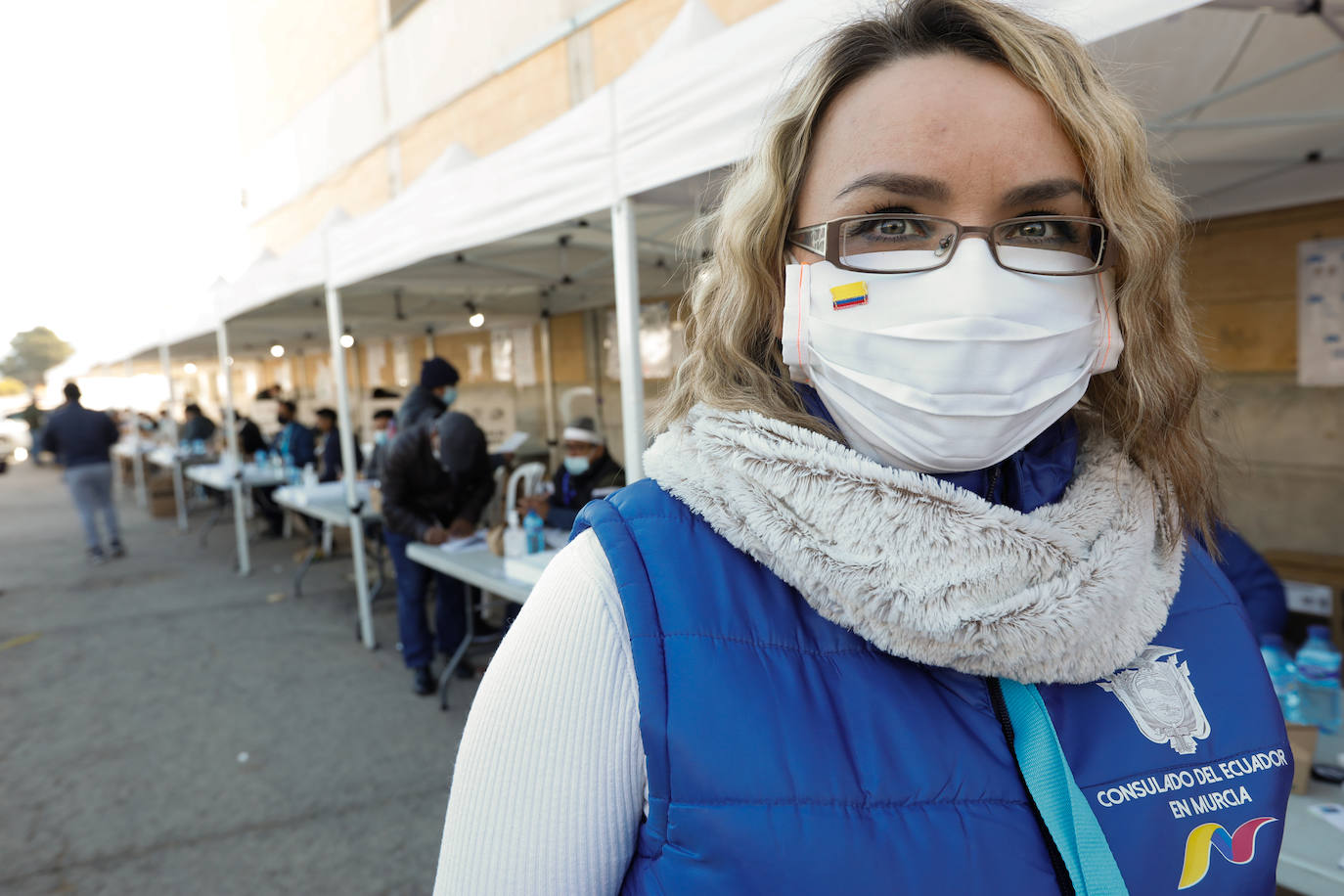 Fotos: Ecuatorianos residentes en la Región de Murcia ejercen su derecho al voto
