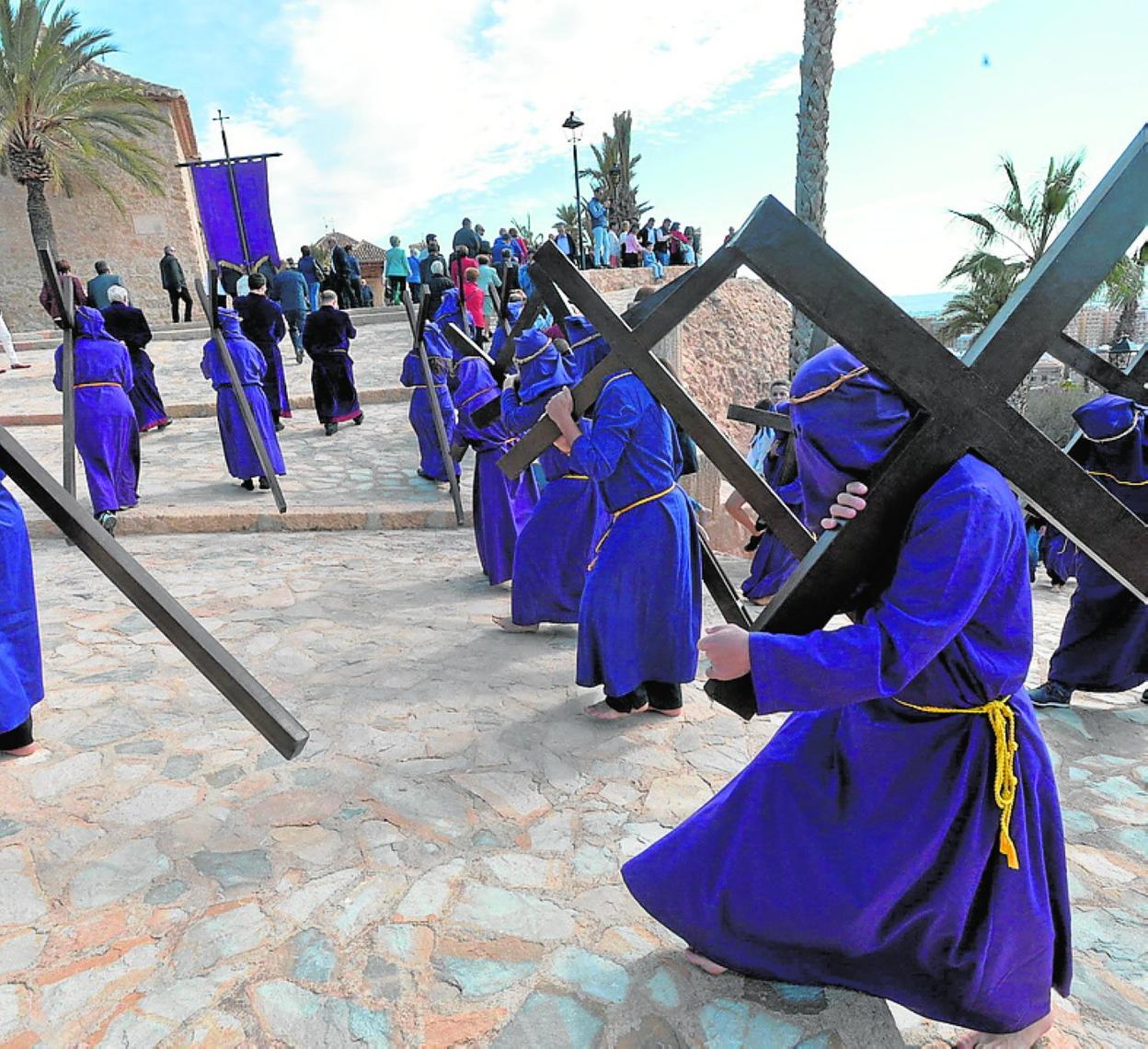 Vía crucis del Viernes Santo, en una imagen de archivo. 