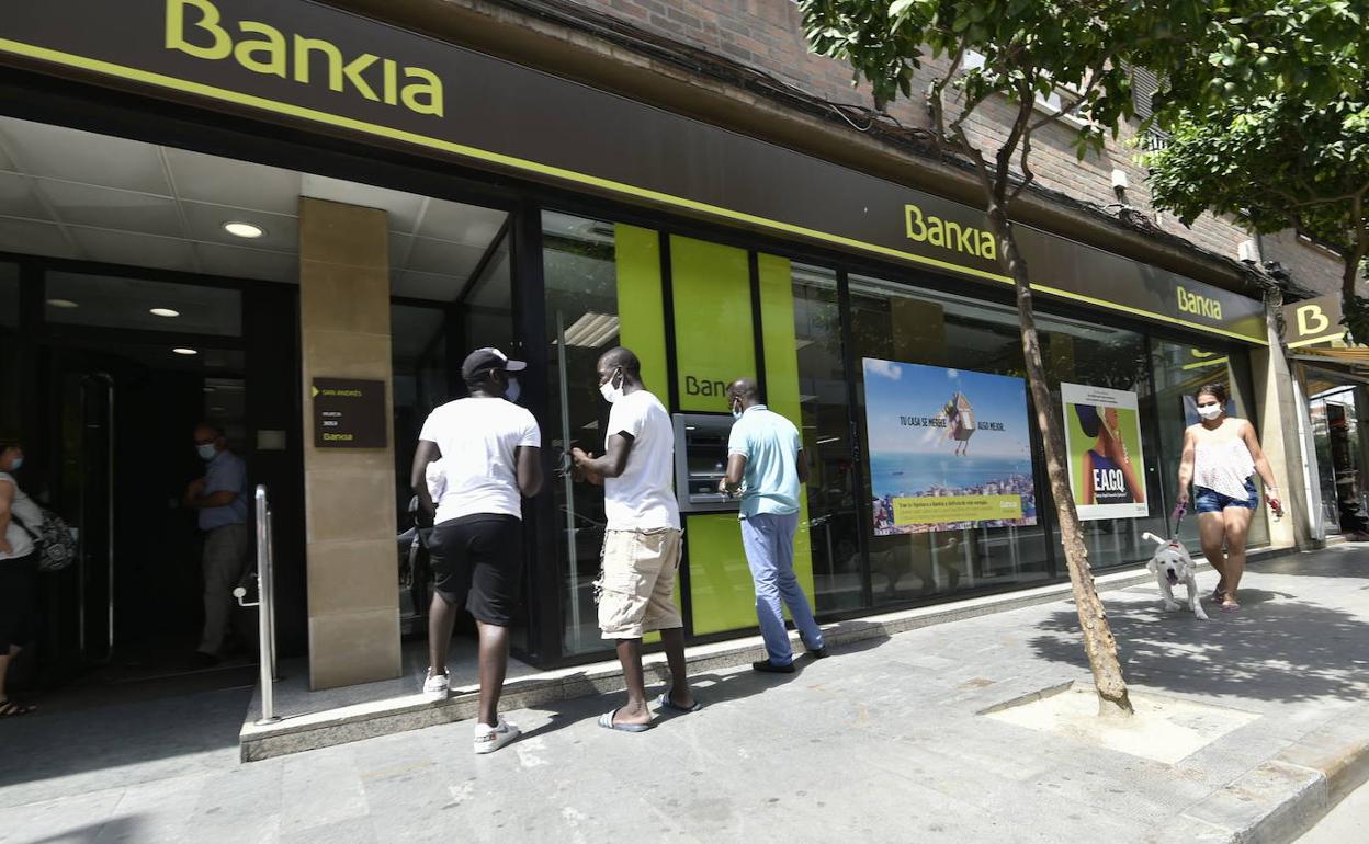 Una sucursal de Bankia situada en Murcia, en una imagen de archivo.