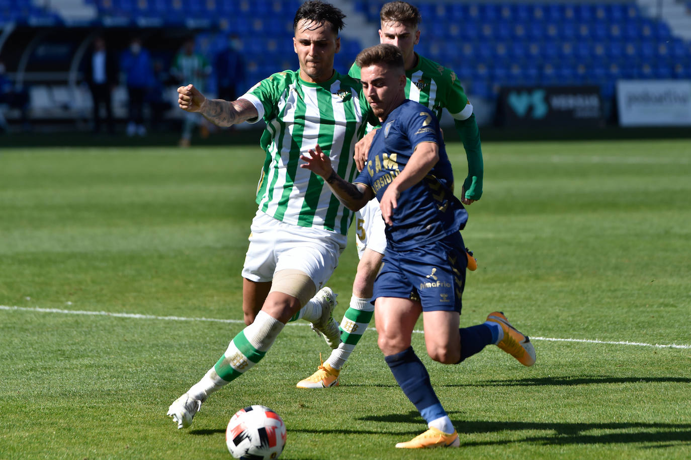 Fotos: El empate entre el UCAM Murcia CF y el Betis, en imágenes