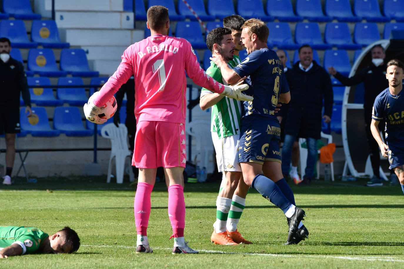 Fotos: El empate entre el UCAM Murcia CF y el Betis, en imágenes