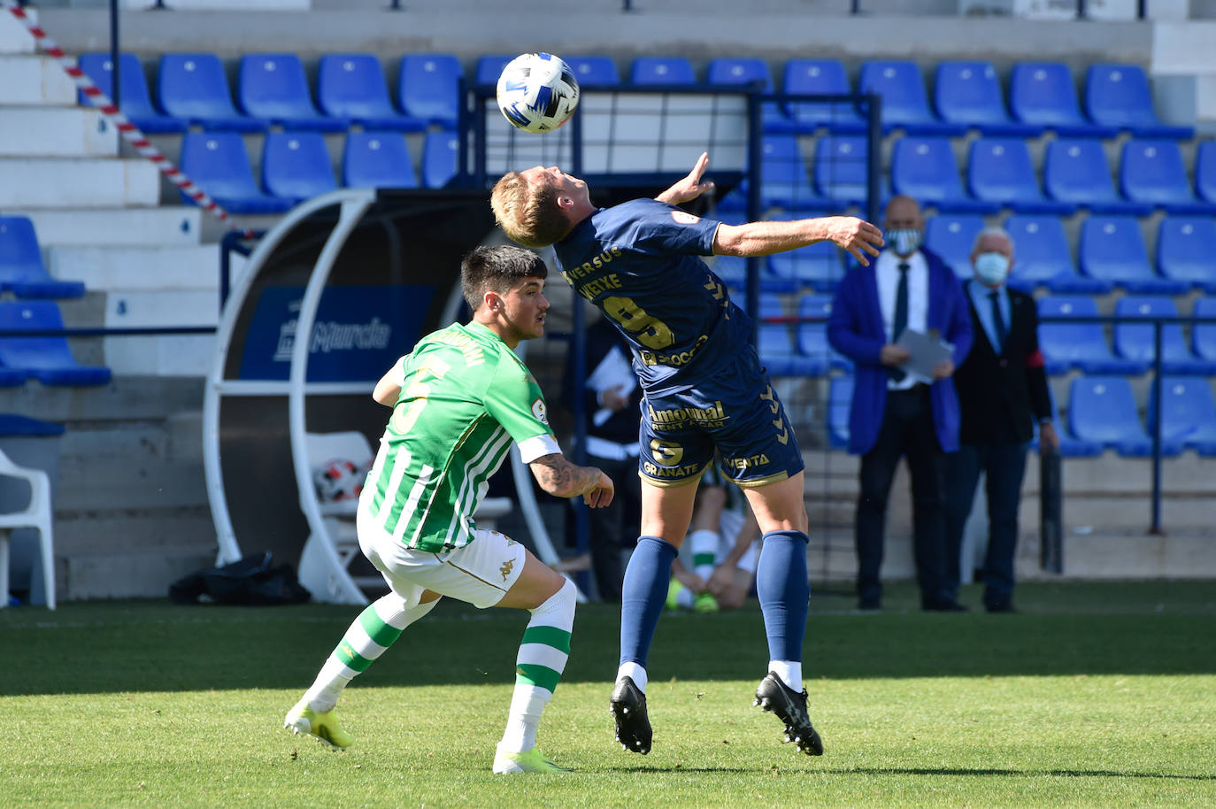 Fotos: El empate entre el UCAM Murcia CF y el Betis, en imágenes
