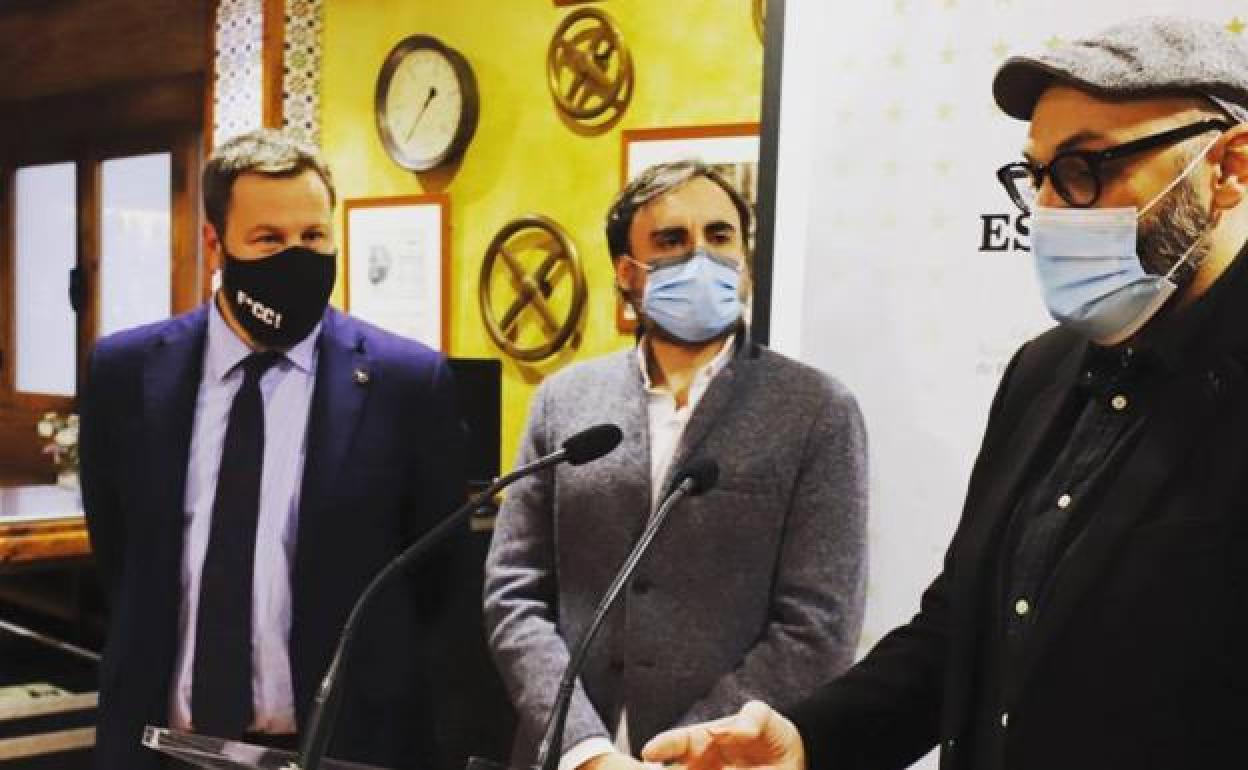 El jurado del II Concurso de relato Club Renacimiento Premio Generación Estrella elige los diez finalistas de esta edición.