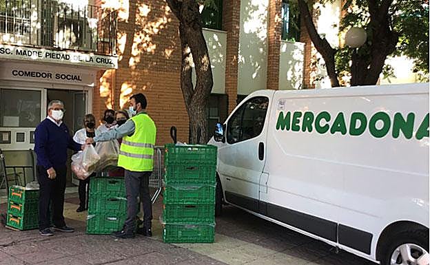 Donaciones diarias Comedor Social Alcantarilla.
