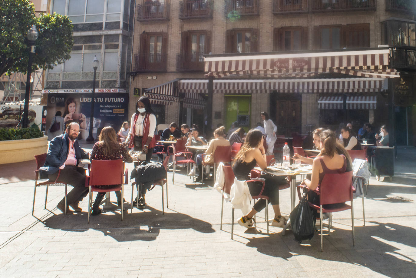 Fotos: Ambiente en las terrazas de Murcia el segundo día de su reapertura