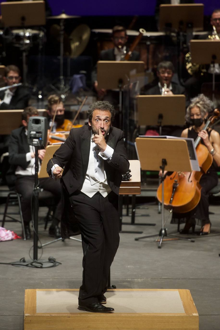 Fotos: Música y humor con la Sinfónica y Zapata Tenor