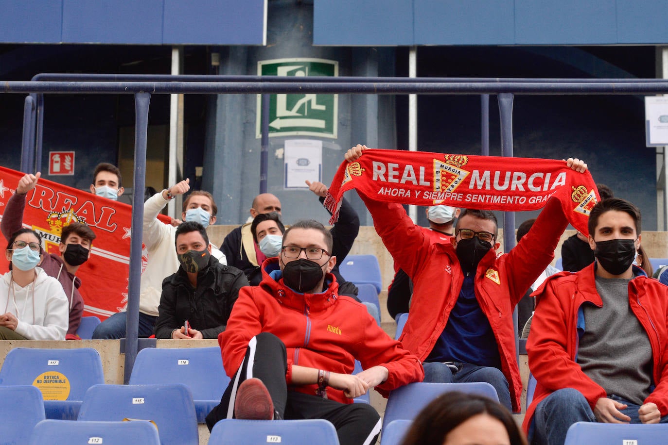 Fotos: Victoria del UCAM ante el Yeclano en el BeSoccer La Condomina