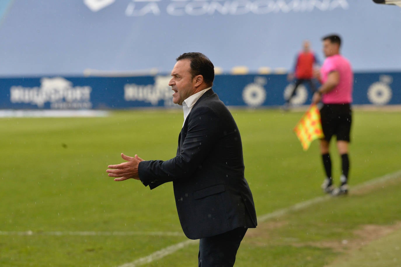 Fotos: Victoria del UCAM ante el Yeclano en el BeSoccer La Condomina