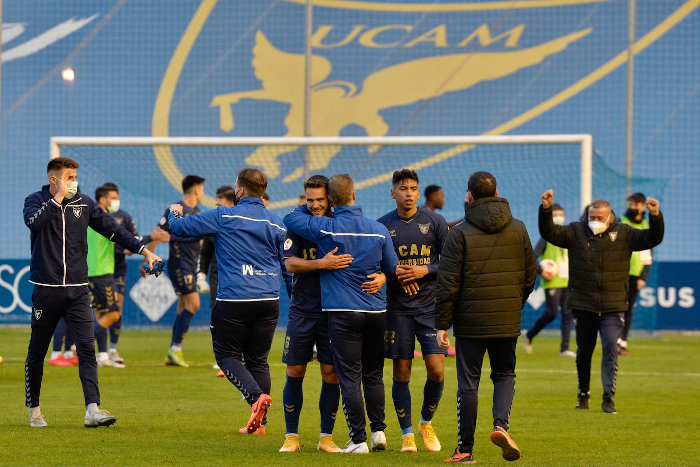 Fotos: Victoria del UCAM ante el Yeclano en el BeSoccer La Condomina