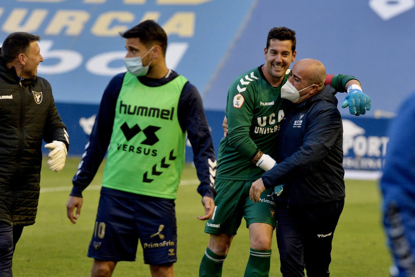 Fotos: Victoria del UCAM ante el Yeclano en el BeSoccer La Condomina