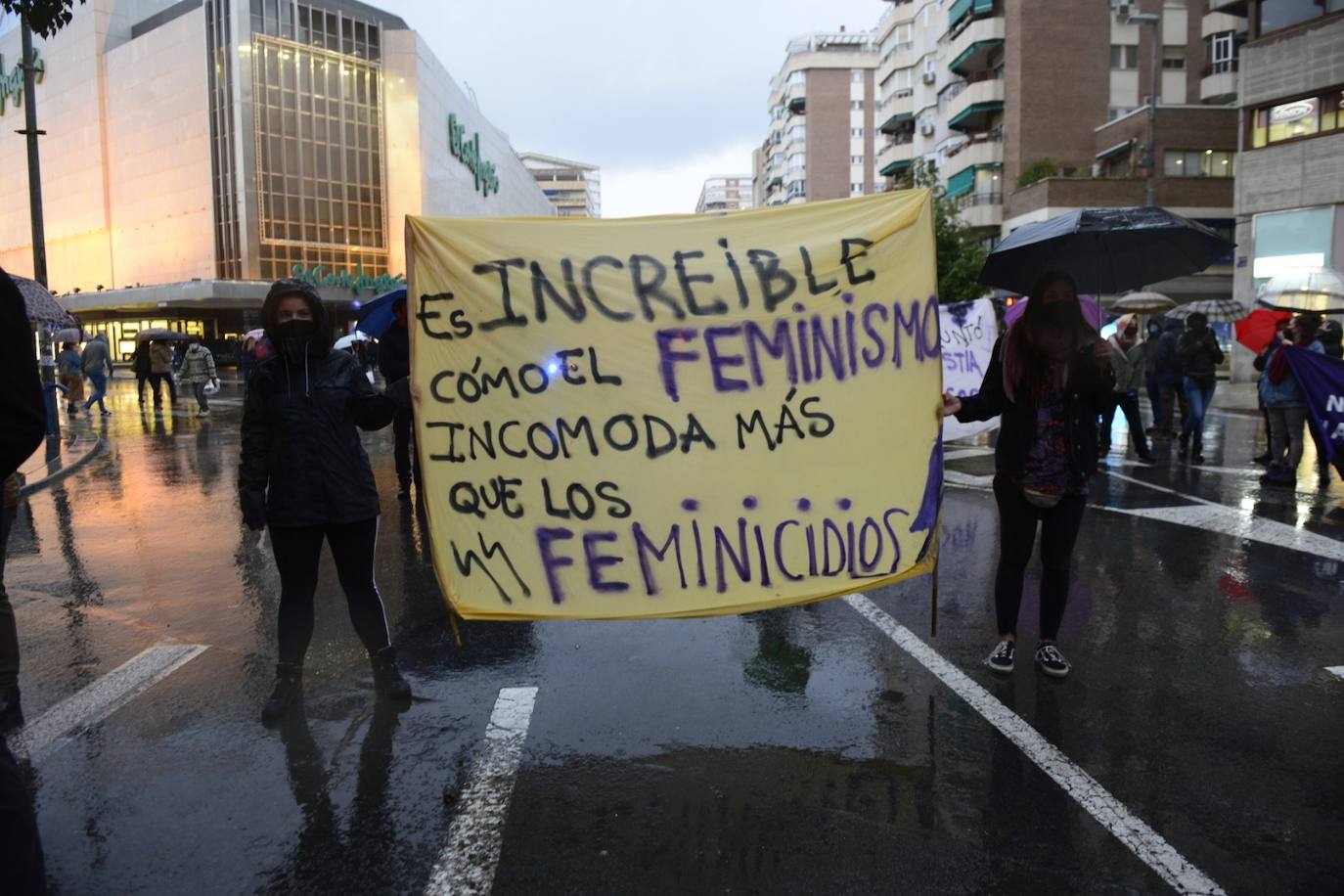 Fotos: Las manifestaciones por el 8-M en Murcia