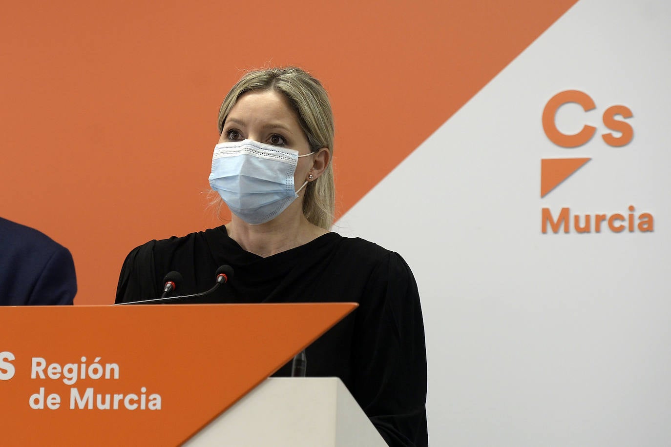 Fotos: Ana Martínez Vidal explica la moción de censura presentada junto al PSOE