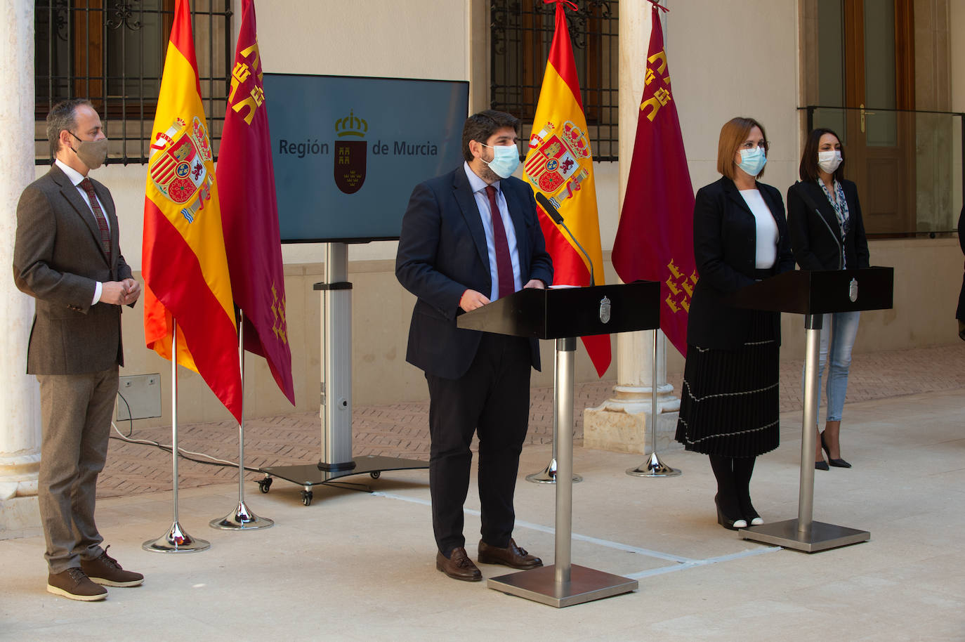 Fotos: Miras y Franco explican el acuerdo alcanzado para desactivar la moción de censura presentada por Ciudadanos y PSOE