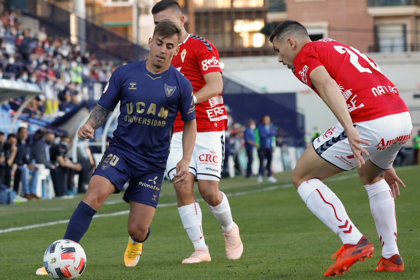 Fotos: El empate entre el UCAM Murcia y el Real Murcia, en imágenes