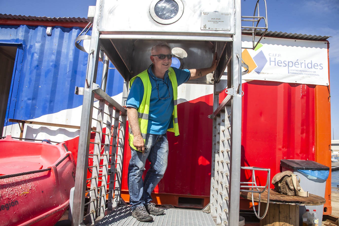 Fotos: El instituto Hespérides logra el reconocimiento mundial de 3 ciclos de FP