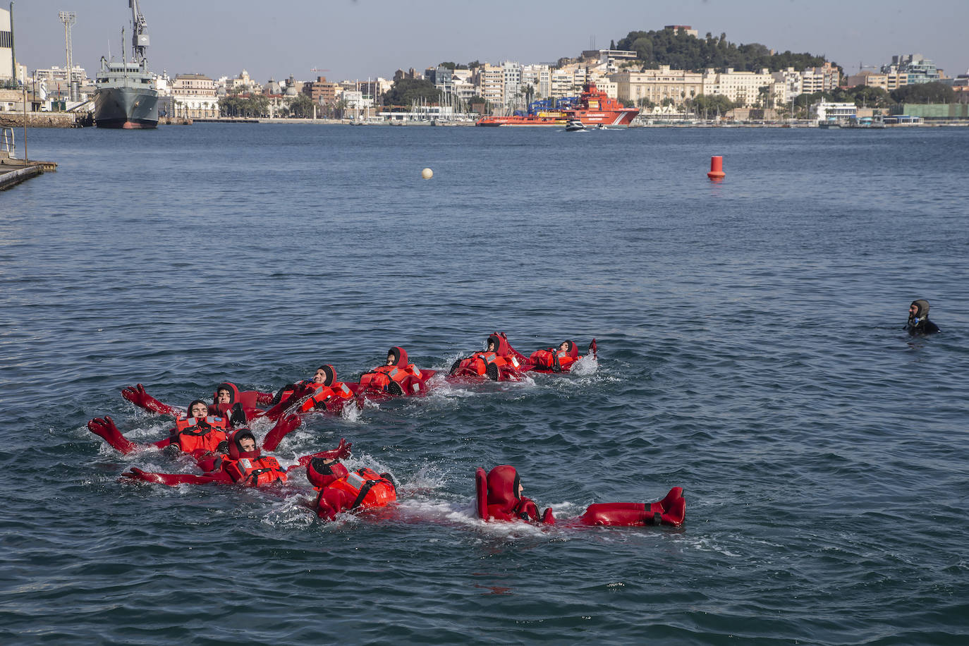 Fotos: El instituto Hespérides logra el reconocimiento mundial de 3 ciclos de FP
