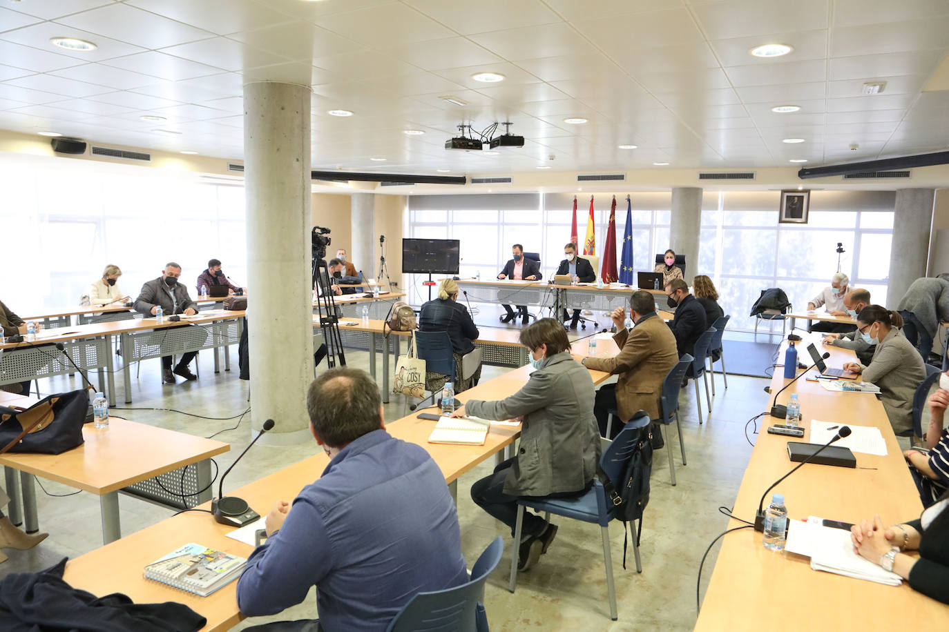 Fotos: El Pleno de Lorca aprueba nuevas ayudas para los sectores castigados por la Covid