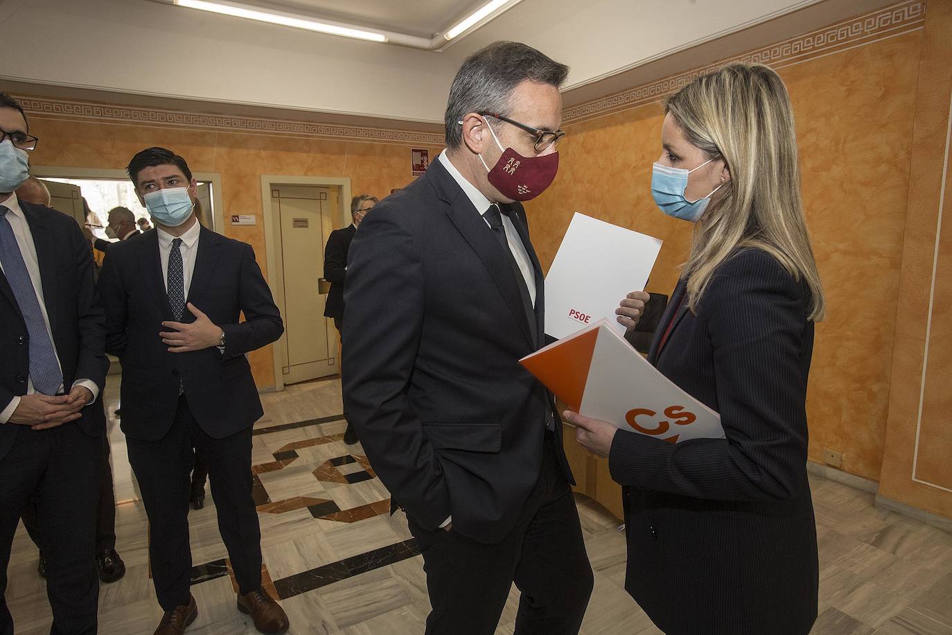 Fotos: Firma del acuerdo de 24 puntos de Martínez Vidal con Diego Conesa