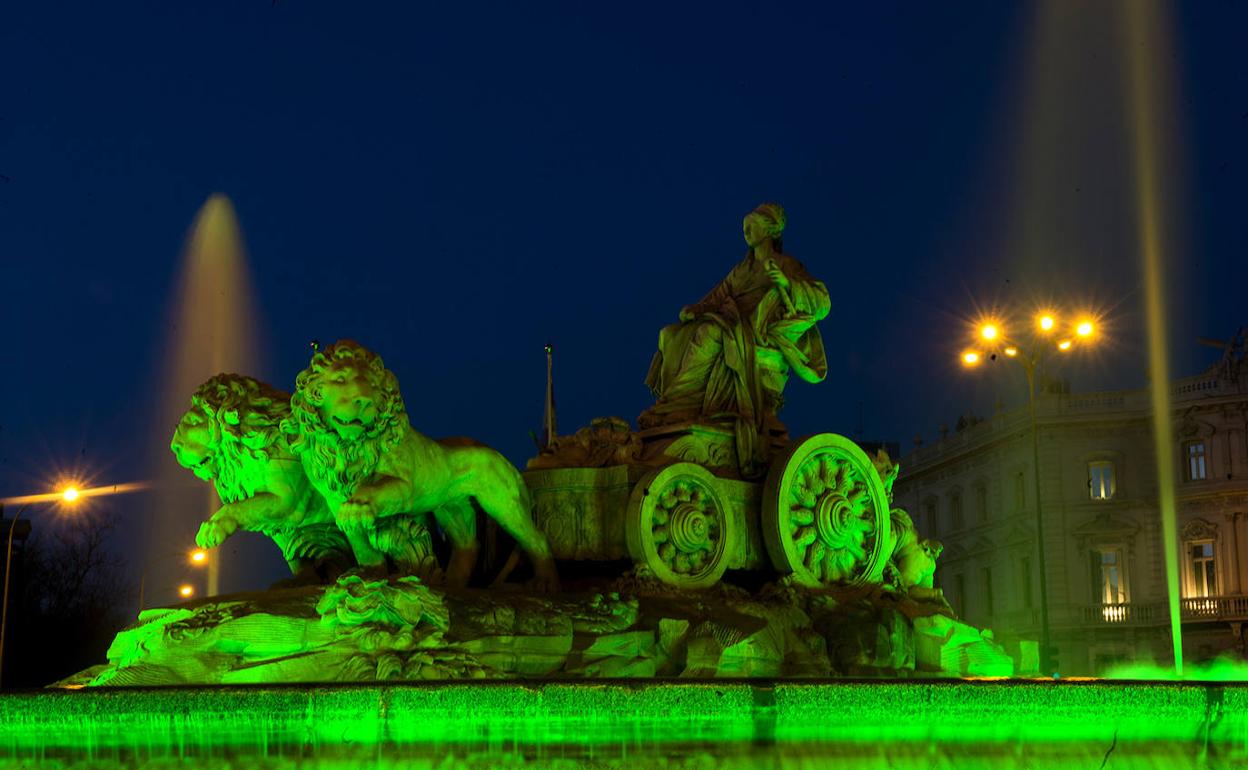 La Cibeles, en Madrid, de verde para celebrar San Patricio.