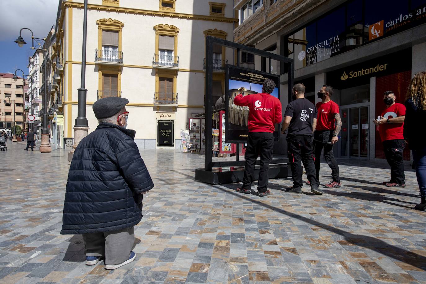 Fotos: LA VERDAD reaviva el espíritu de los desfiles de Semana Santa con una exposición fotográfica en Cartagena