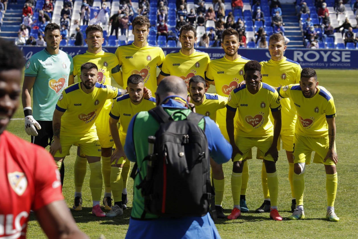 Fotos: El Lorca Deportiva vuelve a caer en Linares