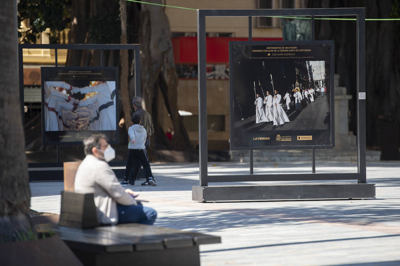 Fotos: El Ayuntamiento de Cartagena y el diario La Verdad tran la Semana Santa a las calles de la ciudad