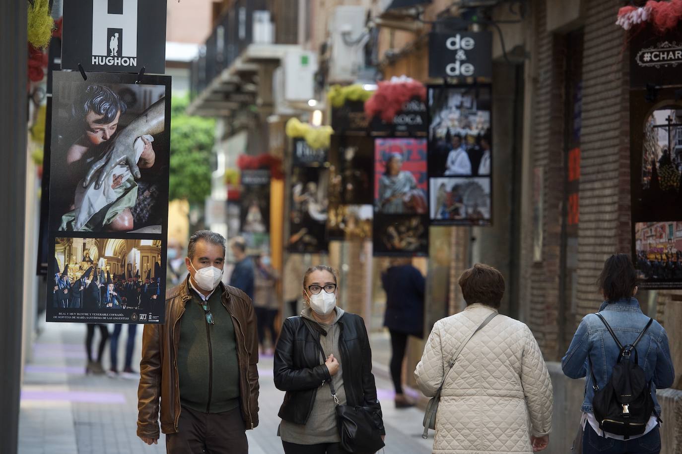 Fotos: Las cofradías visten las calles de Murcia