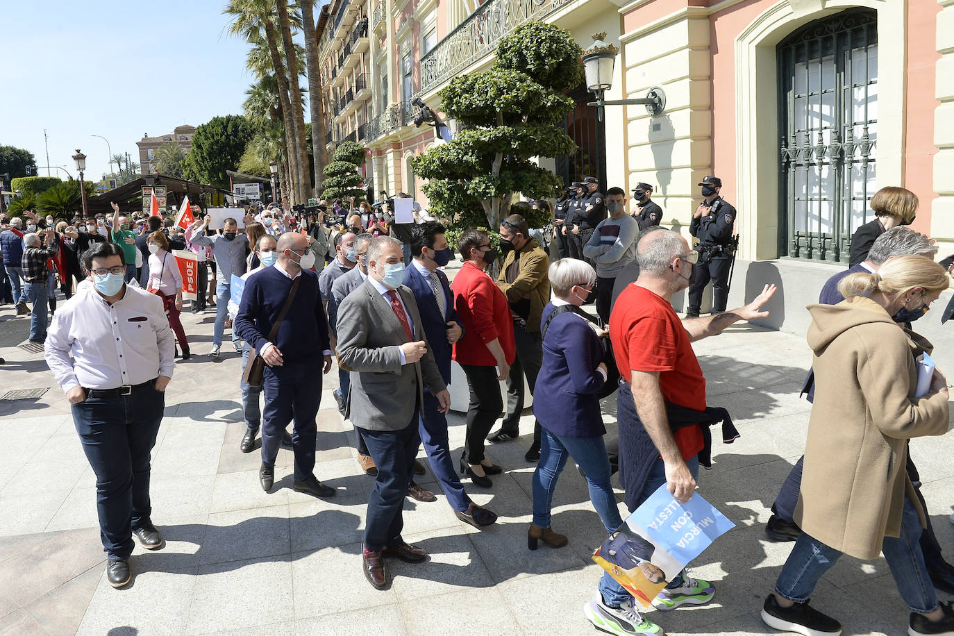 Fotos: Sale adelante la moción de censura en el Ayuntamiento de Murcia: José Antonio Serrano, nuevo alcalde